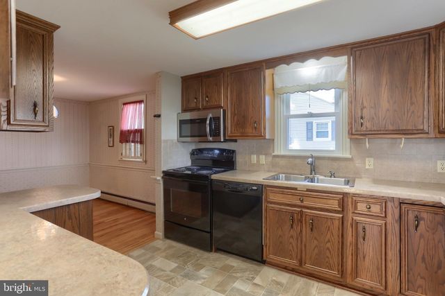 201 S HETRICK AVE, Palmyra, PA 17078