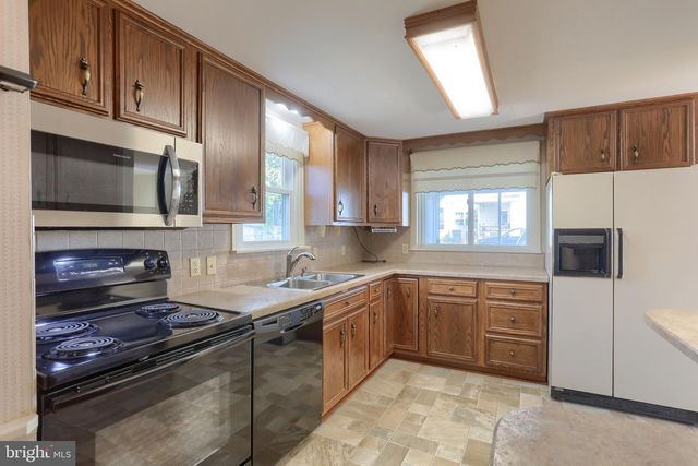 201 S HETRICK AVE, Palmyra, PA 17078
