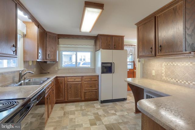201 S HETRICK AVE, Palmyra, PA 17078