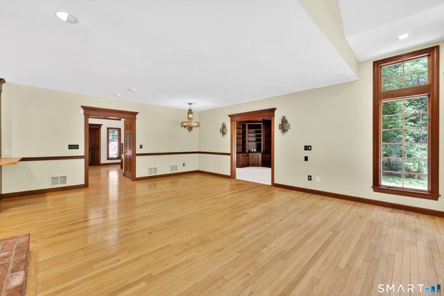 3 Eton Place, Farmington, CT 06032