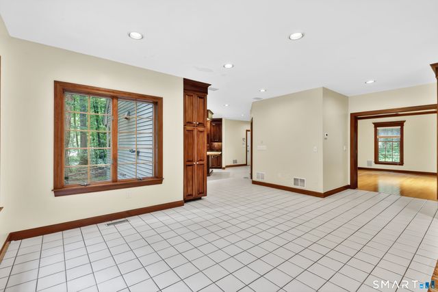 3 Eton Place, Farmington, CT 06032