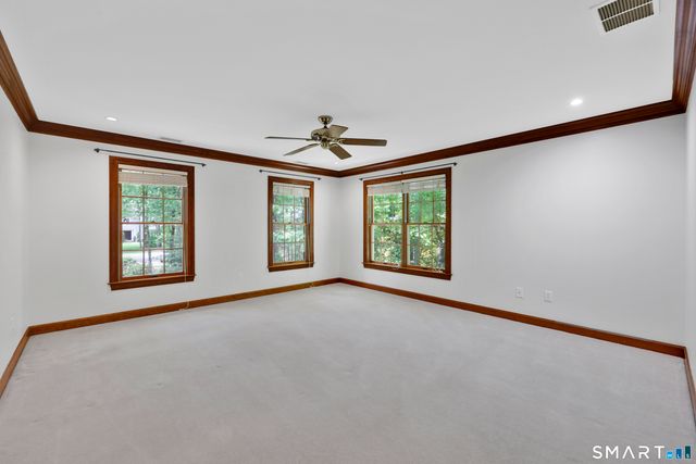 3 Eton Place, Farmington, CT 06032