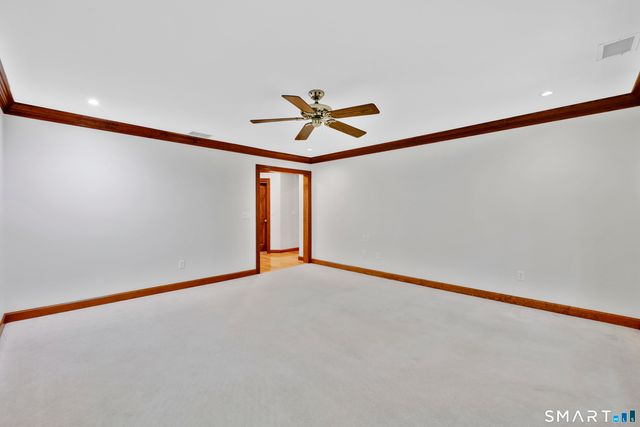 3 Eton Place, Farmington, CT 06032