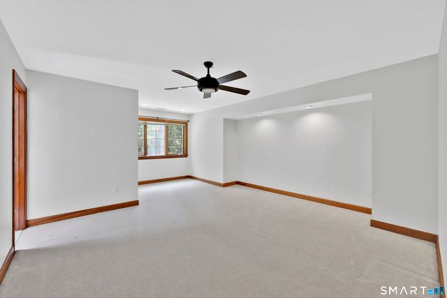 3 Eton Place, Farmington, CT 06032