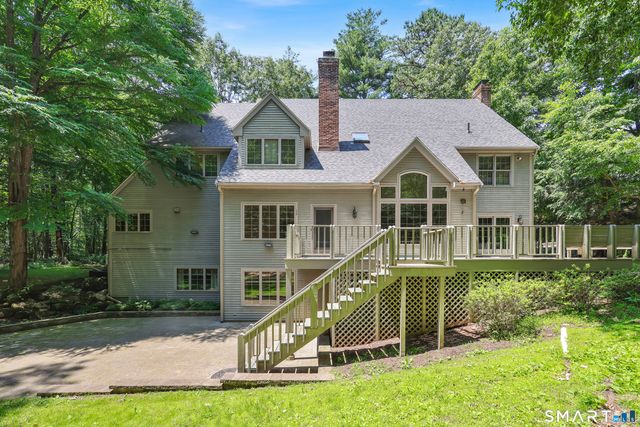 3 Eton Place, Farmington, CT 06032