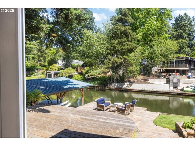 17810 SARAH HILL Ln, Lake Oswego, OR 97035