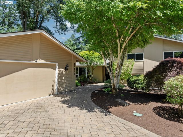 17810 SARAH HILL Ln, Lake Oswego, OR 97035