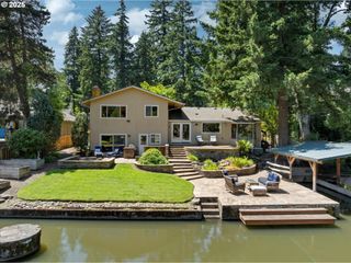 17810 SARAH HILL Ln, Lake Oswego, OR 97035