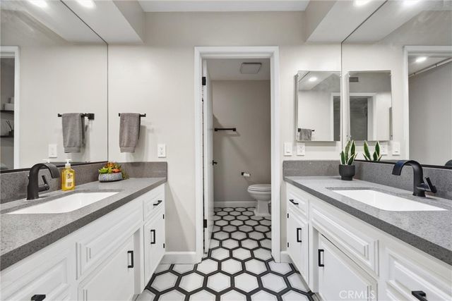 2000 Ashe 2, Bakersfield, CA 93309