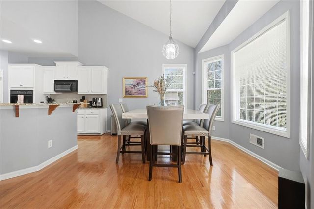 3352 Walnut Ridge, Atlanta, GA 30349