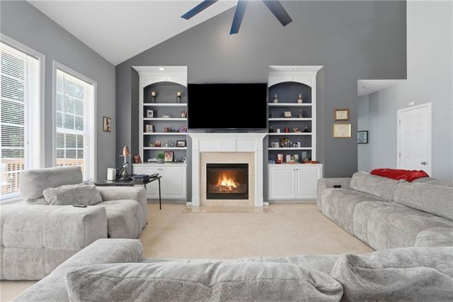 3352 Walnut Ridge, Atlanta, GA 30349