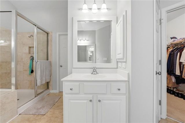 3352 Walnut Ridge, Atlanta, GA 30349