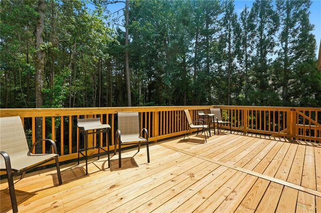 3352 Walnut Ridge, Atlanta, GA 30349