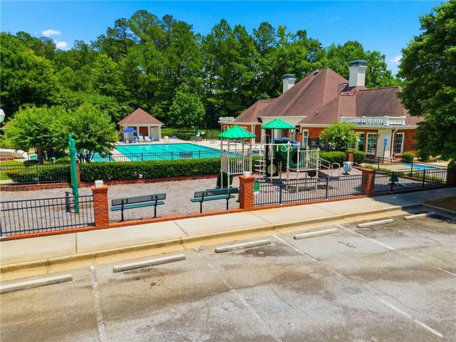 3352 Walnut Ridge, Atlanta, GA 30349