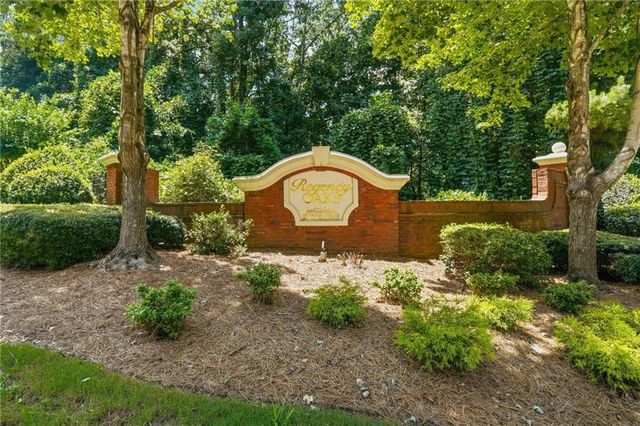 3352 Walnut Ridge, Atlanta, GA 30349