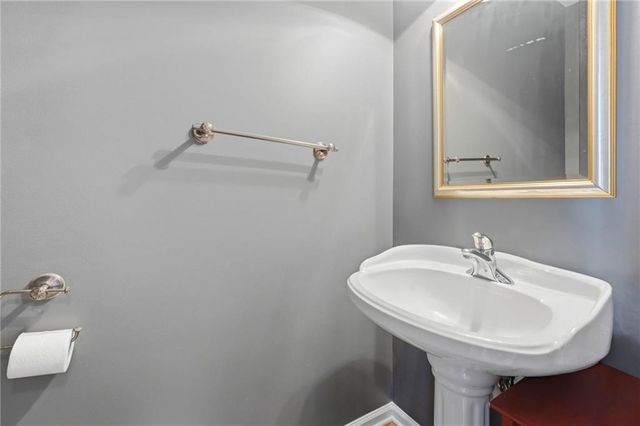 3352 Walnut Ridge, Atlanta, GA 30349