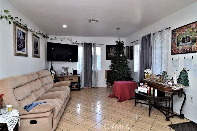 14807 Oro Grande, Sylmar (los Angeles), CA 91342