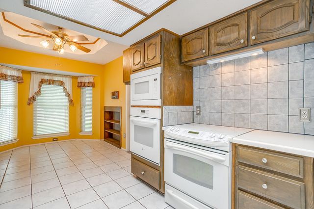 3840 Coronado Court, Weatherford, TX 76087