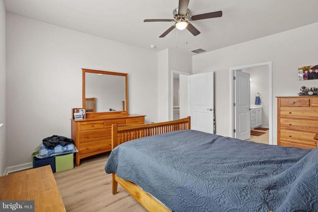 6 PRESTON LN, Delanco, NJ 08075