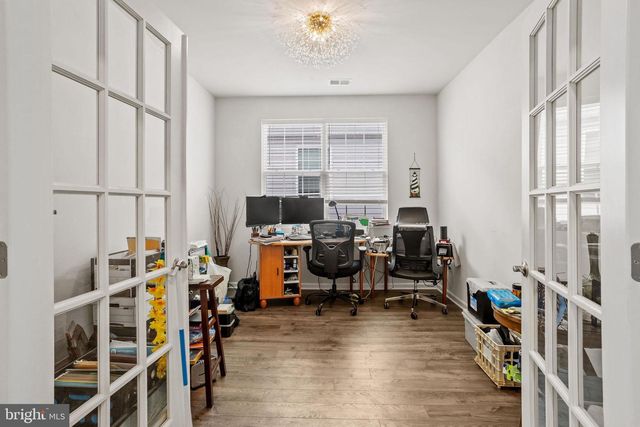 6 PRESTON LN, Delanco, NJ 08075