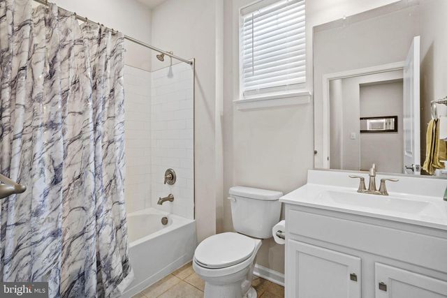 6 PRESTON LN, Delanco, NJ 08075