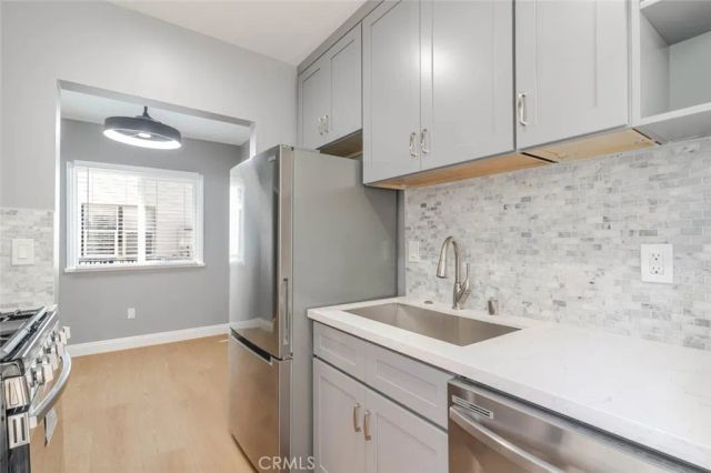 1051 Western Avenue A, Glendale, CA 91201