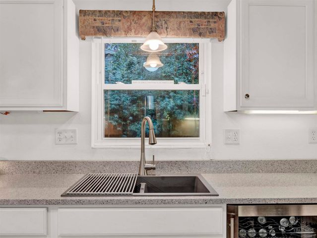 111 Euclid St, Pensacola, FL 32503