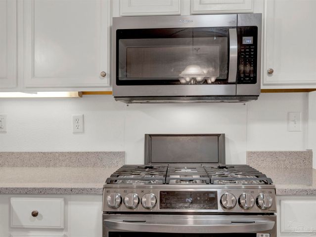 111 Euclid St, Pensacola, FL 32503