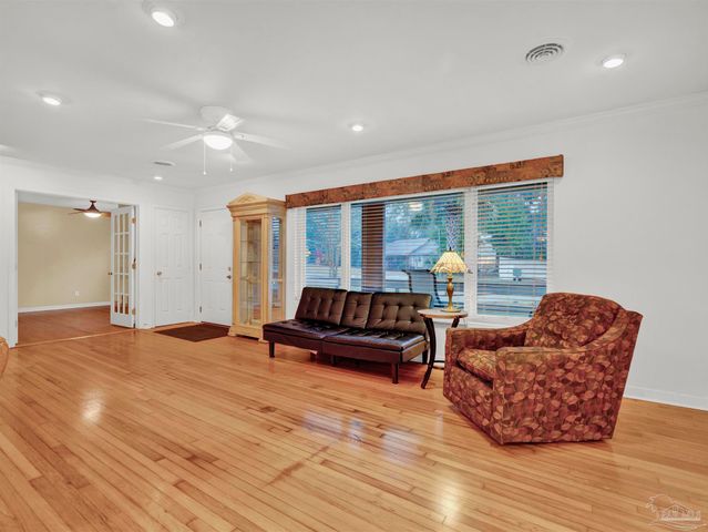 111 Euclid St, Pensacola, FL 32503