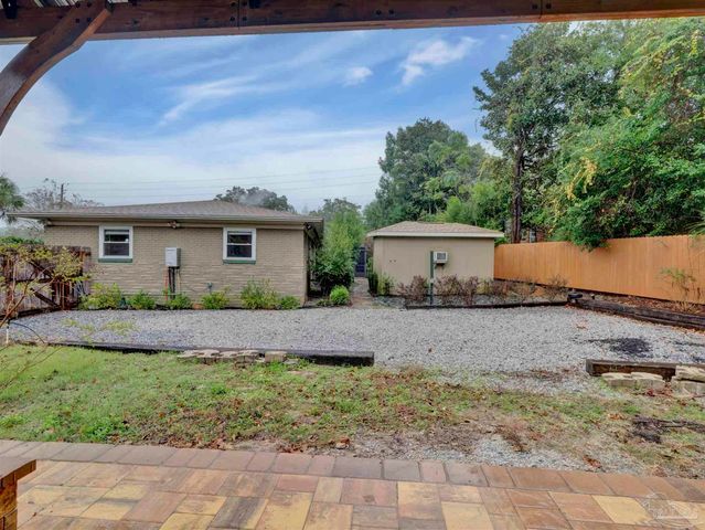 111 Euclid St, Pensacola, FL 32503