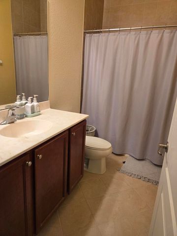 4277 SW Pine Cove Court, Stuart, FL 34997
