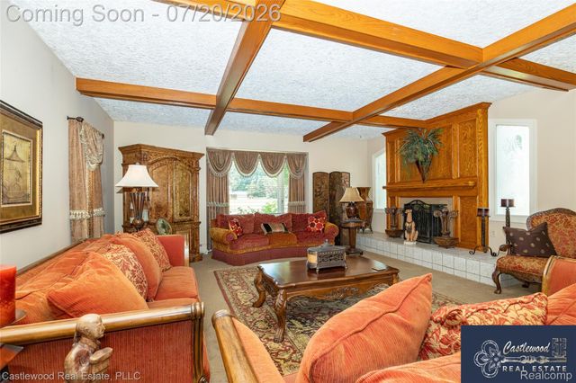 17150 S Nunneley Road, Clinton Charter Township, MI 48035