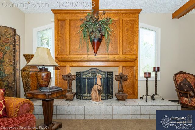 17150 S Nunneley Road, Clinton Charter Township, MI 48035