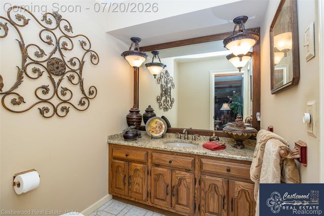 17150 S Nunneley Road, Clinton Charter Township, MI 48035