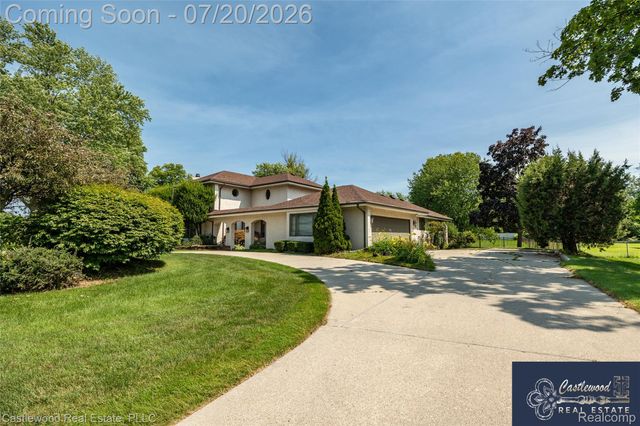 17150 S Nunneley Road, Clinton Charter Township, MI 48035
