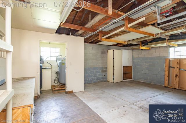 17150 S Nunneley Road, Clinton Charter Township, MI 48035