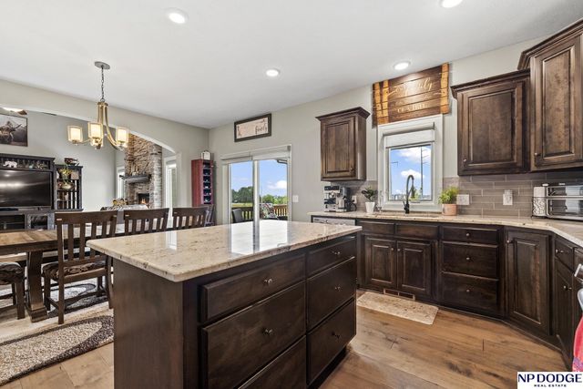 18707 Spaulding Street, Omaha, NE 68022