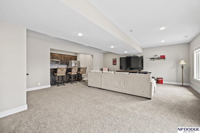 18707 Spaulding Street, Omaha, NE 68022