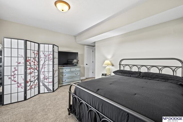 18707 Spaulding Street, Omaha, NE 68022