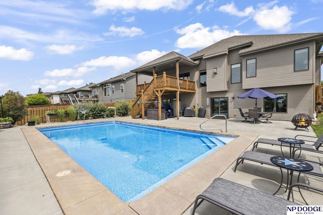 18707 Spaulding Street, Omaha, NE 68022