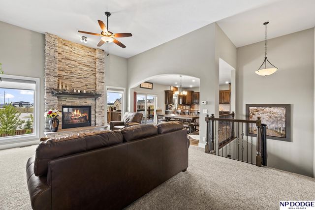18707 Spaulding Street, Omaha, NE 68022