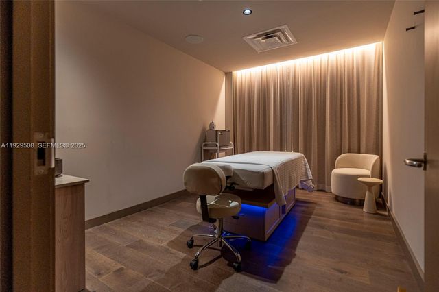 159 NE 6th St 2905, Miami, FL 33132