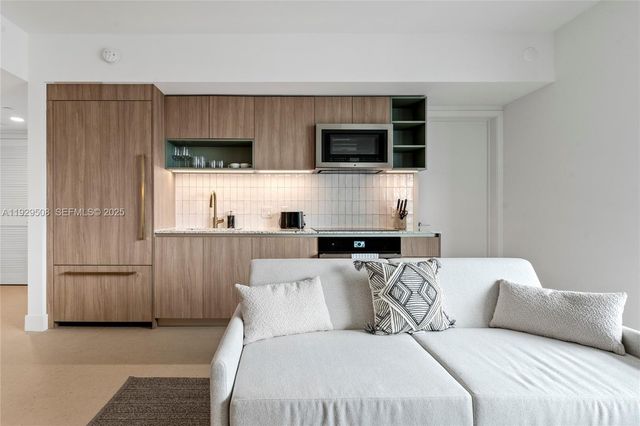 159 NE 6th St 2905, Miami, FL 33132