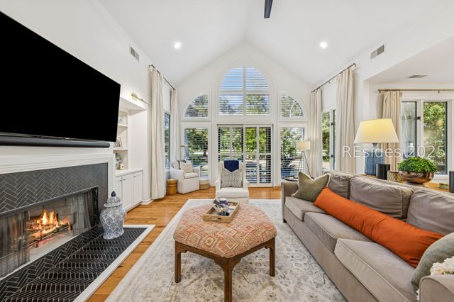 93 Saw Timber Dr, Hilton Head Island, SC 29926