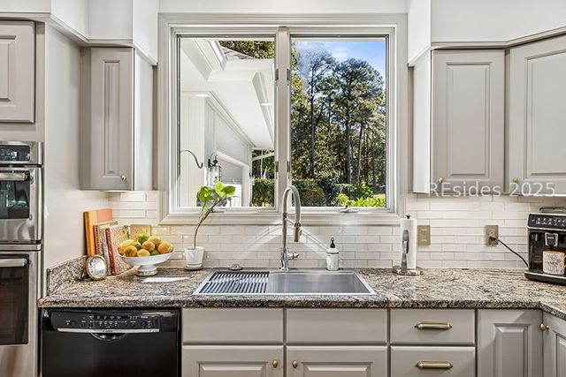 93 Saw Timber Dr, Hilton Head Island, SC 29926