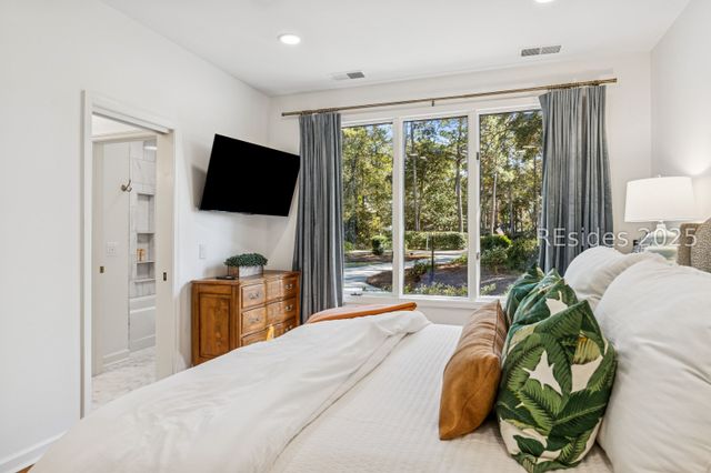 93 Saw Timber Dr, Hilton Head Island, SC 29926