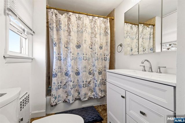 351 Park Avenue, Rutherford, NJ 07070