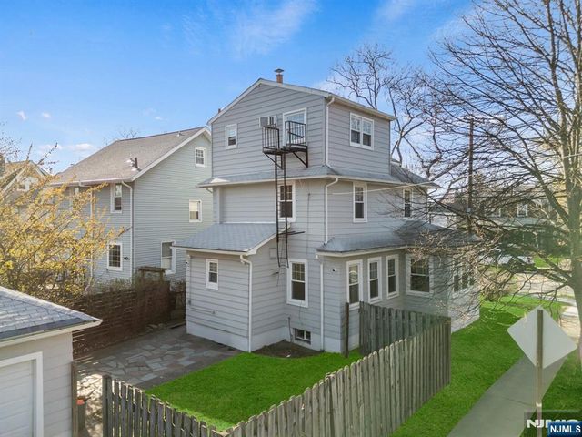 351 Park Avenue, Rutherford, NJ 07070