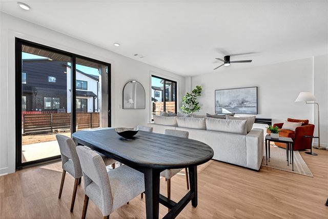 1111 Emilia Avenue, Lowell, AR 72745