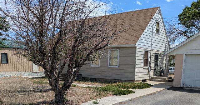 2532 Big Horn Ave, Cody, WY 82414